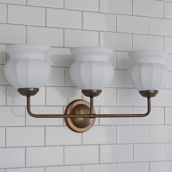 BS22106A.1.BS22106ABW Chris Loves Julia Marlo Vanity Light – 3 Light – Ceramic – view 2